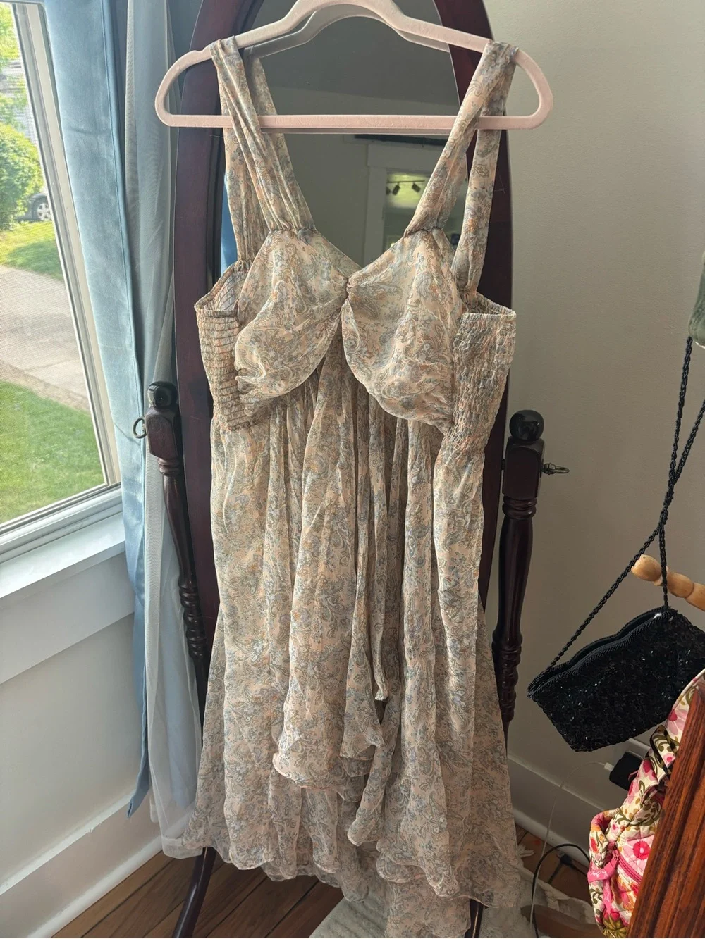 Victoria's Secret Peach Floral Ruffle Chemise - Picture 3 of 7